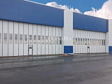 Промышленные ворота Doorhan складные с нижней направляющей IFG-LG с окнами и калиткой 17000x8000